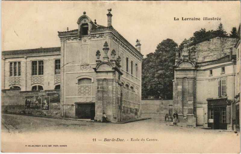 Carte postale ancienne Bar-le-Duc - Ecole du Centre à Bar-le-Duc