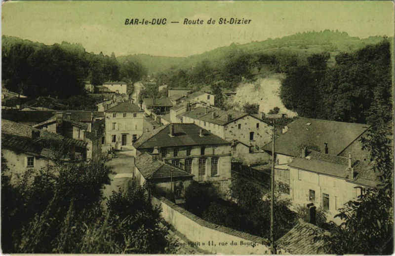 Carte postale ancienne Bar-le-Duc - Route de Saint--Dizier à Bar-le-Duc