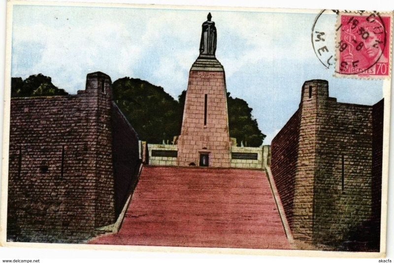 Carte postale ancienne La Defense de Verdun à Verdun