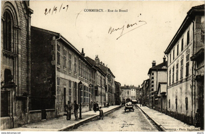 Carte postale ancienne Commercy - Rue de Breuil à Commercy