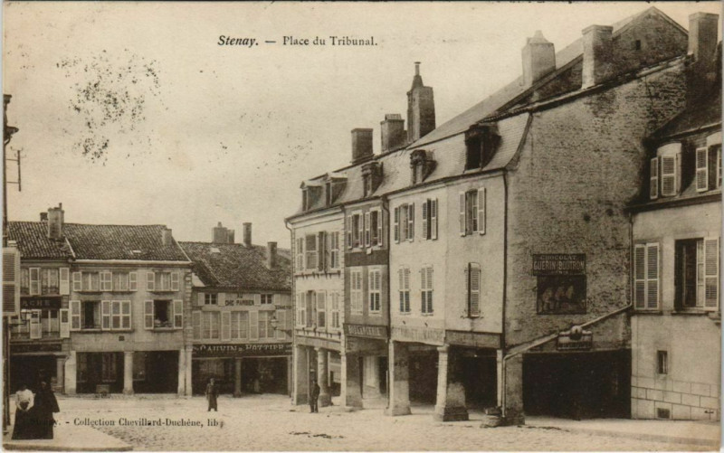 Carte postale ancienne Stenay - Place du tribunal à Stenay