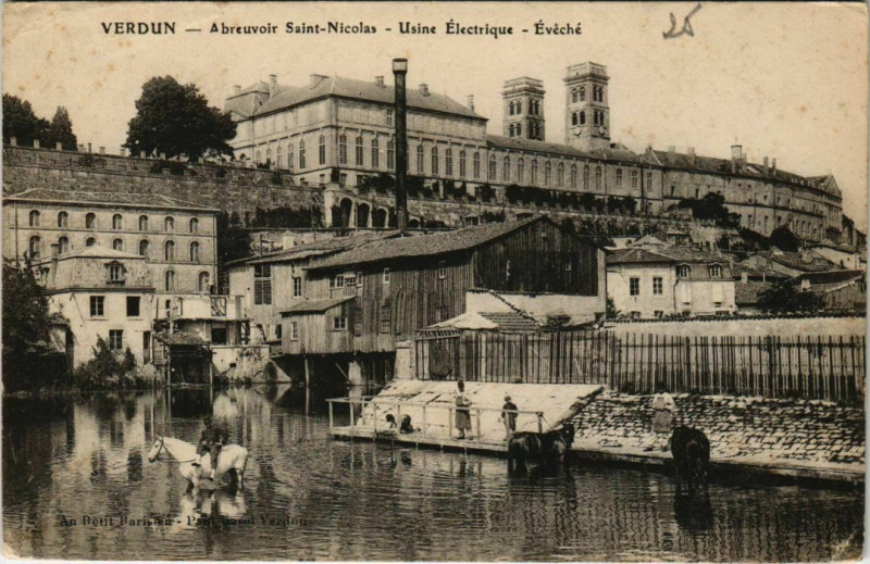 Carte postale ancienne Verdun - Abreuvoir saint nicolas à Verdun
