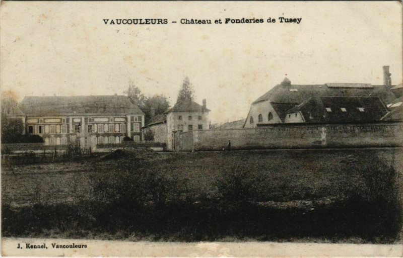 Carte postale ancienne Vaucouleurs - Chateau et fonderies de tusey à Vaucouleurs