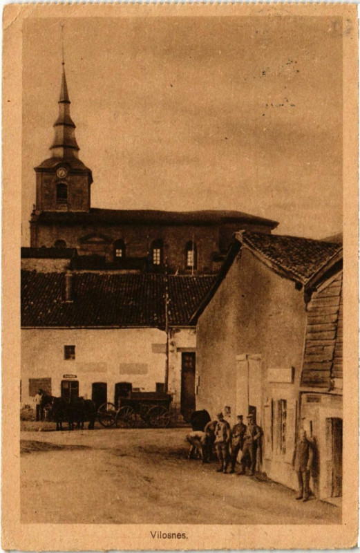 Carte postale ancienne Vilosnes - Town Scene with Soldiers