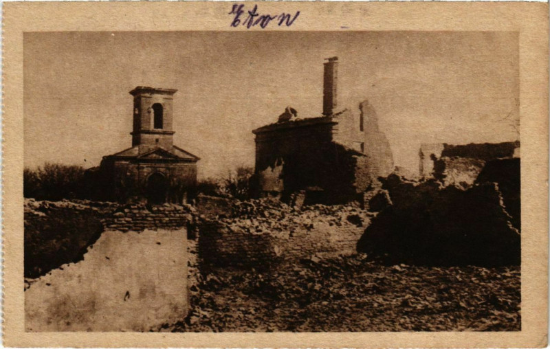 Carte postale ancienne Eton - Town Scene - Ruines à Éton