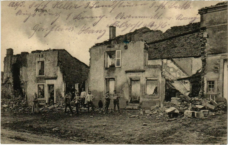 Carte postale ancienne Pillon - Village Scene - Ruines à Pillon