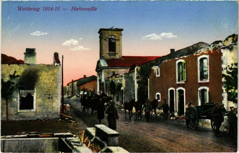 Carte postale ancienne Vigneulles-les-Hattonchatel - Hattonville - Rue - Ruines à Vigneulles-lès-Hattonchâtel