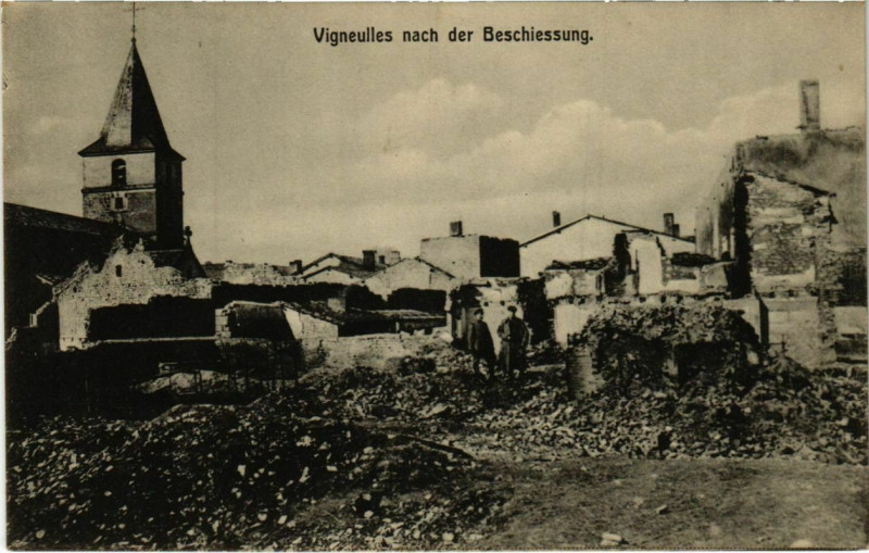 Carte postale ancienne Vigneulles-les-Hattonchatel nach der Beschiessung - Ruines à Vigneulles-lès-Hattonchâtel