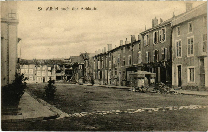 Carte postale ancienne Saint-Mihiel nach der Schlacht - Rue - Street Scene - Ruines à Saint-Mihiel