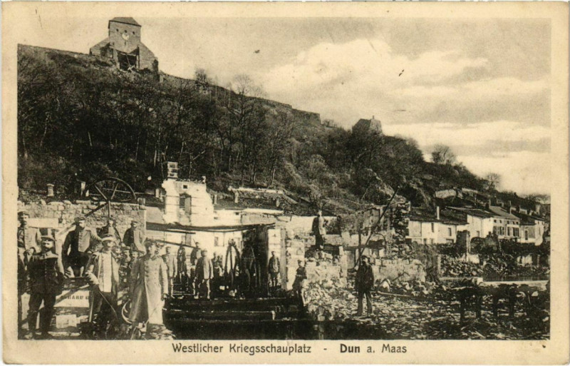 Carte postale ancienne Dun-sur-Meuse - Dun an der Maas - Town Scene - Ruines à Dun-sur-Meuse