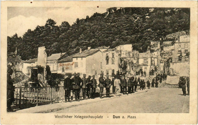 Carte postale ancienne Dun-sur-Meuse - Dun an der Maas - Town Scene - Ruines à Dun-sur-Meuse