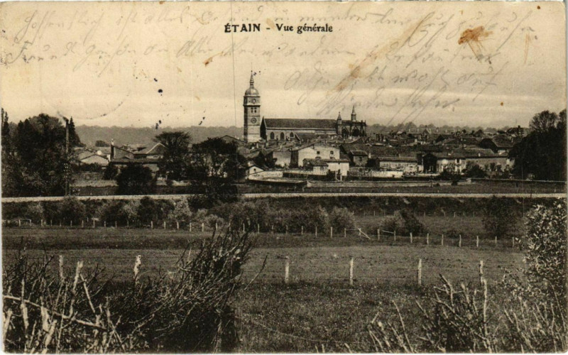 Carte postale ancienne Etain - Vue Generale à Étain