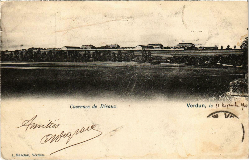 Carte postale ancienne Militaire Verdun - Casernes de Bévaux à Verdun