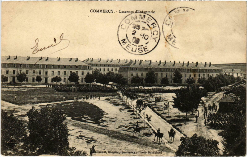 Carte postale ancienne Militaire Commercy - Caserne d'Infanterie à Commercy