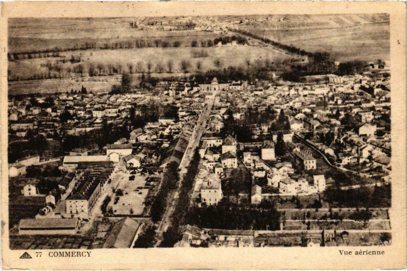 Carte postale ancienne Militaire Commercy - Vue aérienne à Commercy