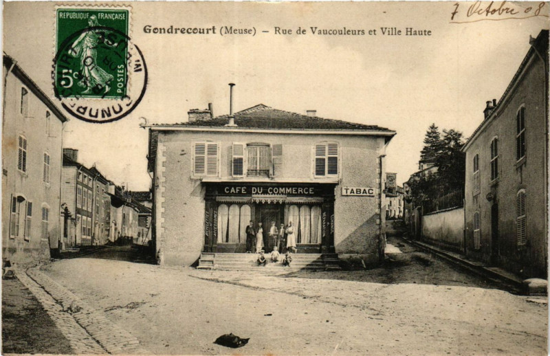 Carte postale ancienne Gondrecourt - Rue de Vaucouleurs et Ville Haute à Vaucouleurs