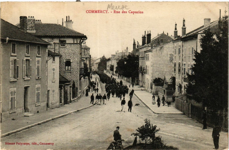 Carte postale ancienne Commercy - Rue des Capucins à Commercy