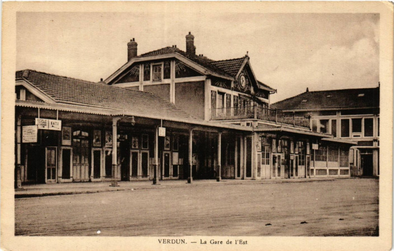 Carte postale ancienne Verdun - La Gare de l'Est à Verdun