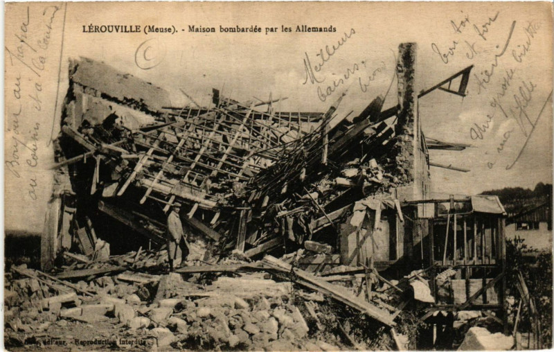 Carte postale ancienne Lérouville (Meuse) - Maison bombardée par les Allemands à Lérouville