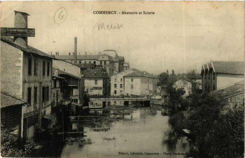 Carte postale ancienne Commercy - Abattoirs et Scierie à Commercy