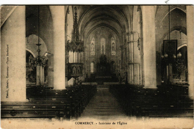 Carte postale ancienne Commercy - Intérieur de l'Eglise à Commercy
