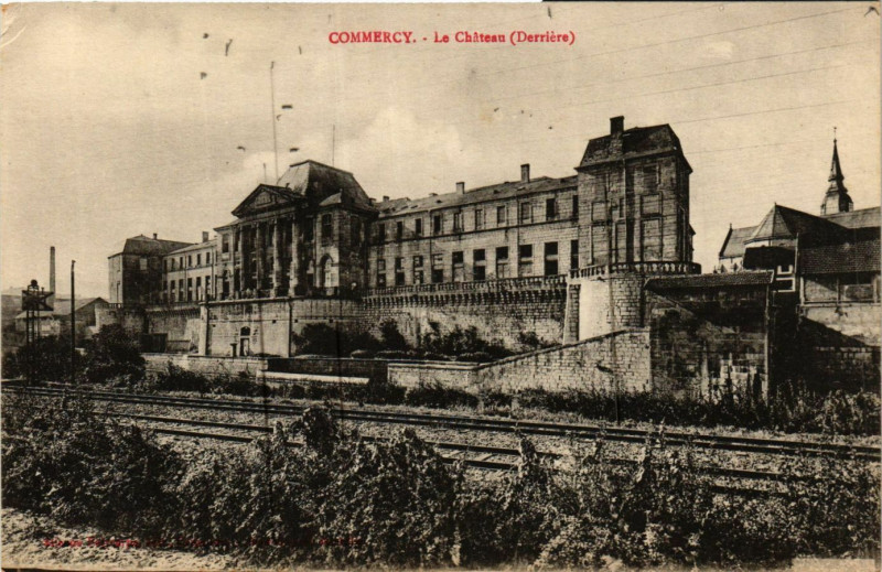 Carte postale ancienne Commercy - Le Cháteau (Derriére) à Commercy