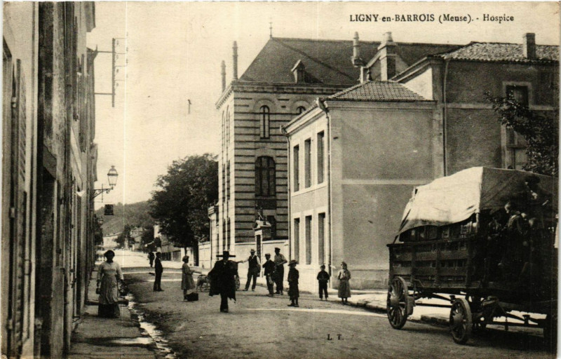 Carte postale ancienne Ligny-en-Barrois (Meuse) - Hospice à Ligny-en-Barrois
