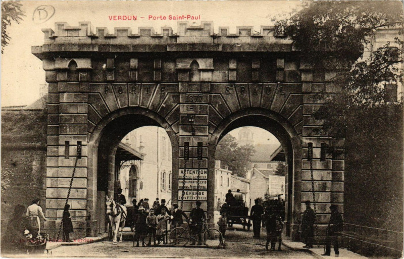 Carte postale ancienne Verdun - Porte Saint-Paul à Verdun