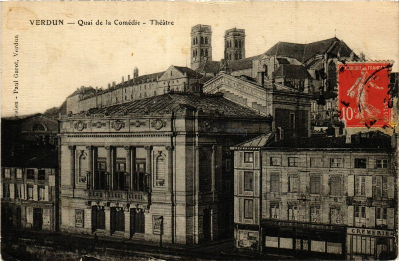 Carte postale ancienne Verdun - Quai de la Comédie - Théátre à Verdun