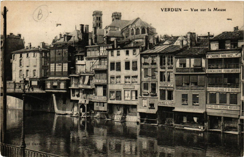 Carte postale ancienne Verdun - Vue sur la Meuse à Verdun