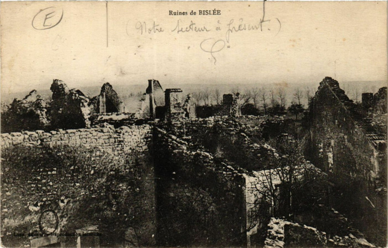 Carte postale ancienne Ruines de Bislée à Bislée