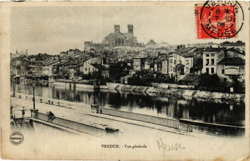 Carte postale ancienne Verdun - Vue générale à Verdun
