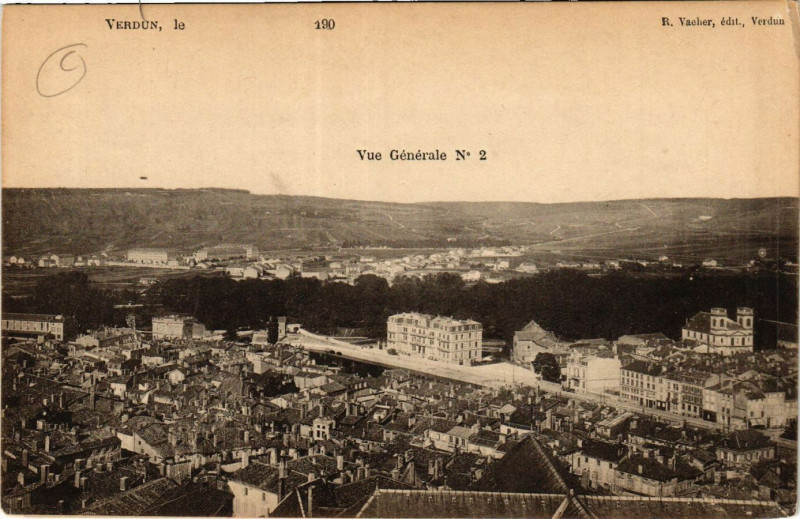 Carte postale ancienne Verdun, le ... - Vue Générale à Verdun