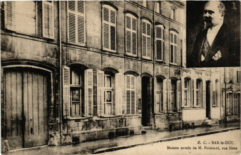 Carte postale ancienne Bar-le-Duc - Maison natale de M. Poincaré,rue Néve à Bar-le-Duc