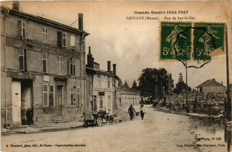 Carte postale ancienne Grande Guerre 1914-1917 -Revigny (Meuse) - Rue de Bar-le-Duc à Bar-le-Duc
