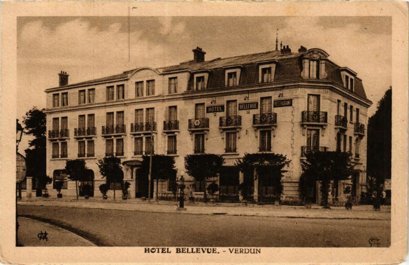 Carte postale ancienne Hotel Bellevue - Verdun à Verdun