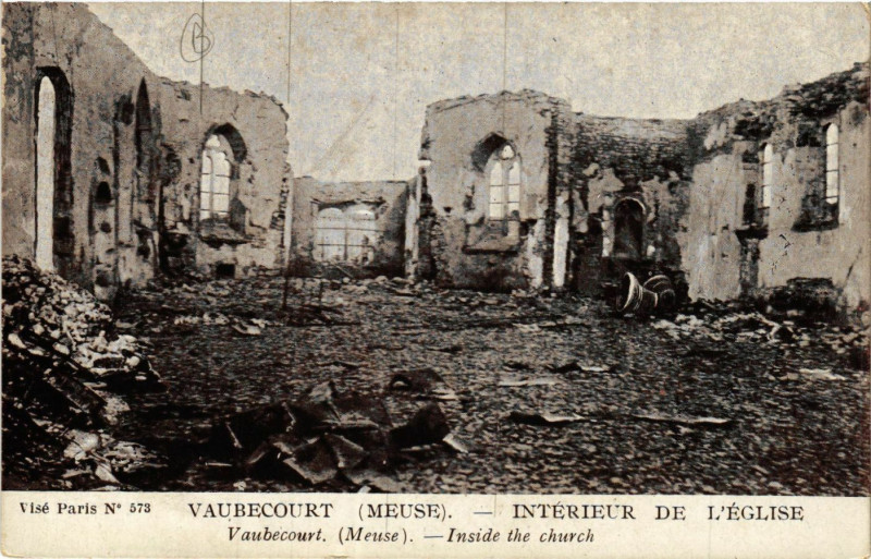 Carte postale ancienne Vaubecourt (Meuse) - Intérieur de l'Eglise - Inside the church à Vaubecourt