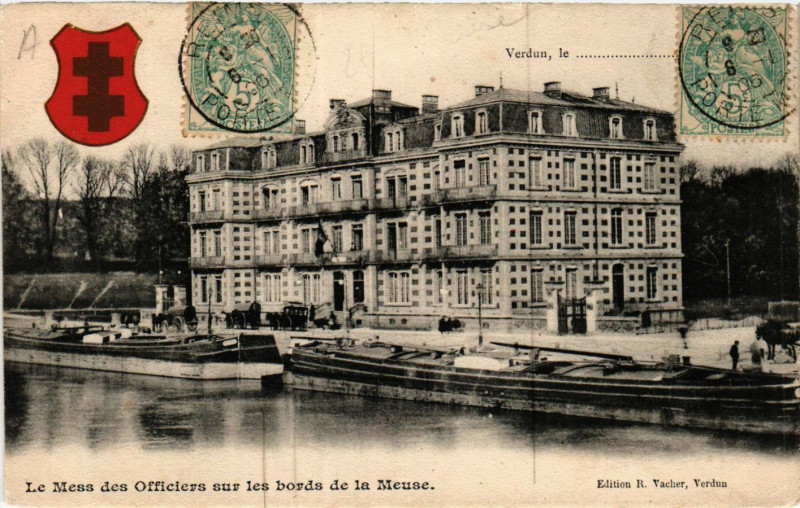 Carte postale ancienne Verdun, le ... Le Mess des Officiers sur les bords de la Meuse à Verdun