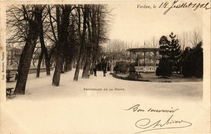 Carte postale ancienne Verdun Promenade de la Digue à Verdun