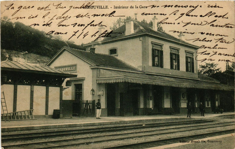 Carte postale ancienne Lerouville - Interieur de la Gare à Lérouville