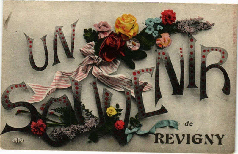 Carte postale ancienne Un Souvenir de Revigny