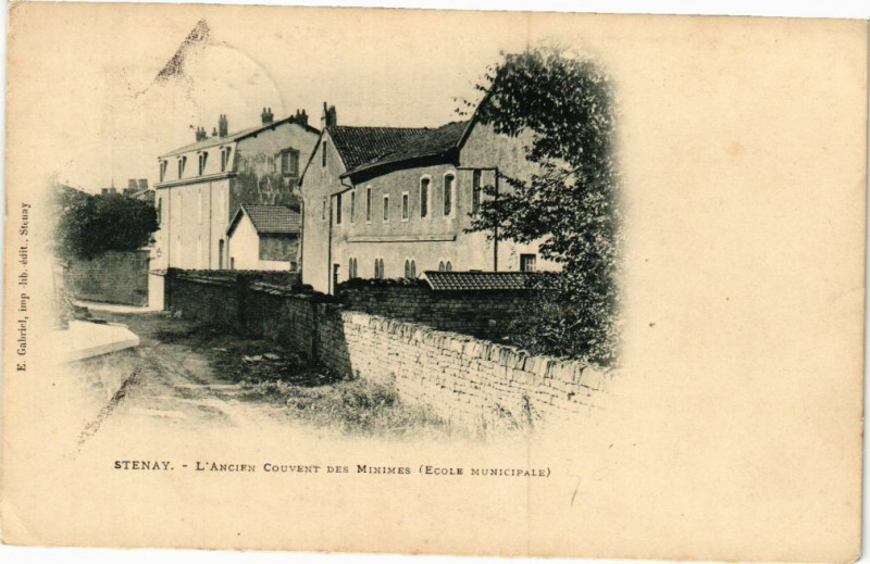 Carte postale ancienne Stenay - L'Ancien Couvent des Minimes à Stenay