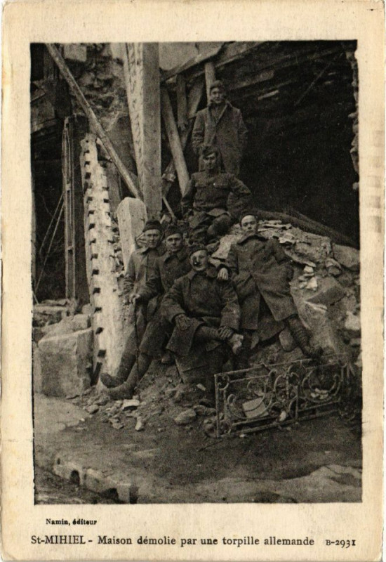 Carte postale ancienne Saint-Mihiel - Maison démolie par une torpille allemande à Saint-Mihiel