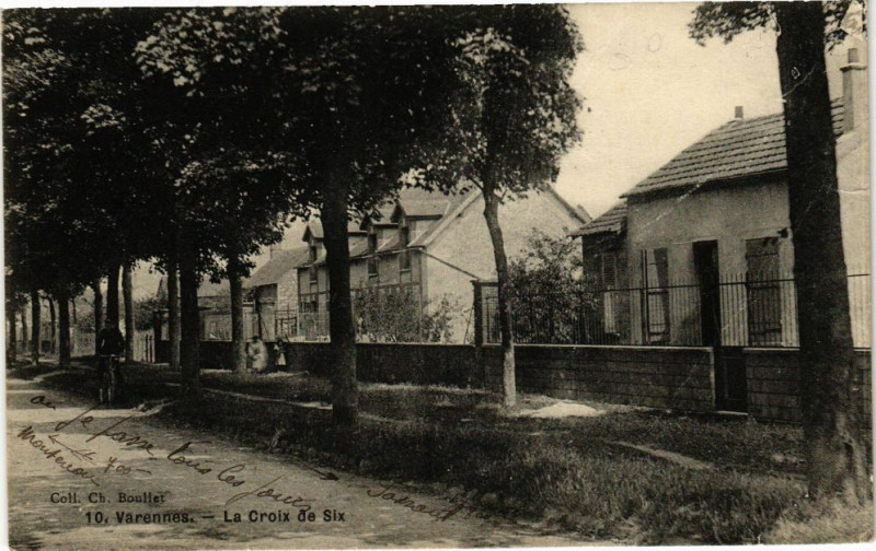 Carte postale ancienne Varennes - La Croix de Six