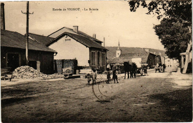 Carte postale ancienne Entrée de Vignot - La Scierie à Vignot