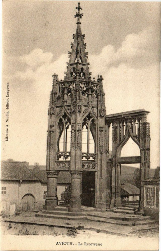 Carte postale ancienne Avioth - La Recevresse à Avioth