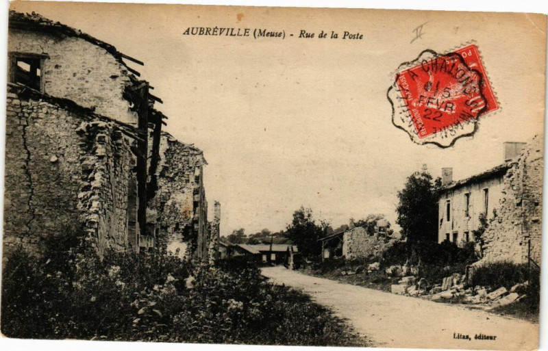 Carte postale ancienne Aubréville - Rue de la Poste à Aubréville