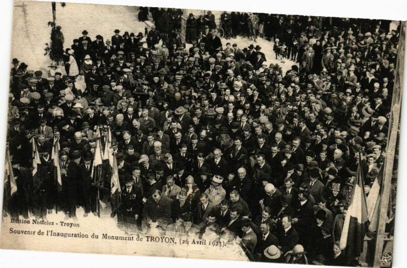 Carte postale ancienne Souvenir de l'Inauguration de Monument de Troyon à Troyon