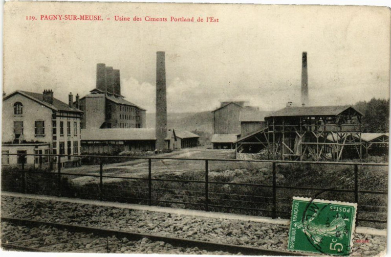 Carte postale ancienne Pagny sur Meuse-Usine des Ciments Portland de l'Est à Pagny-sur-Meuse