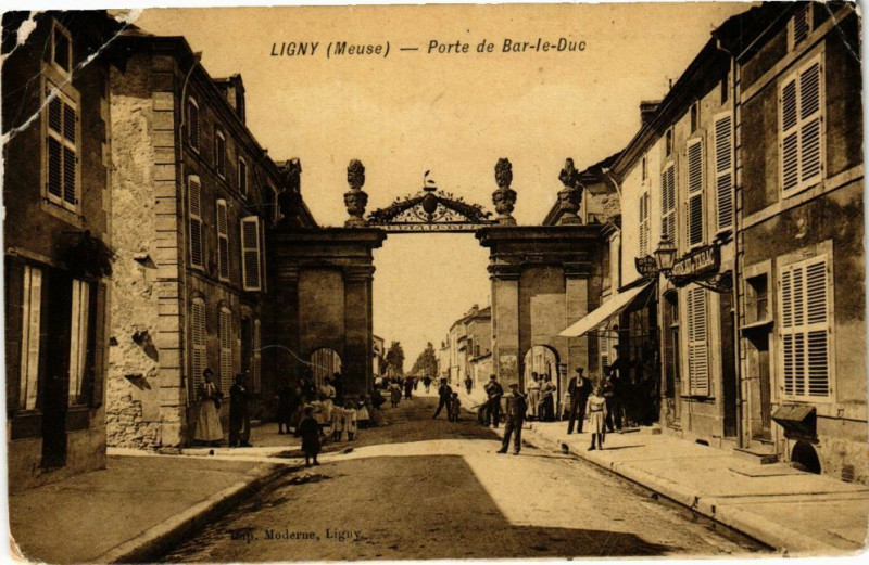 Carte postale ancienne Ligny-Porte de Bar le Duc à Bar-le-Duc